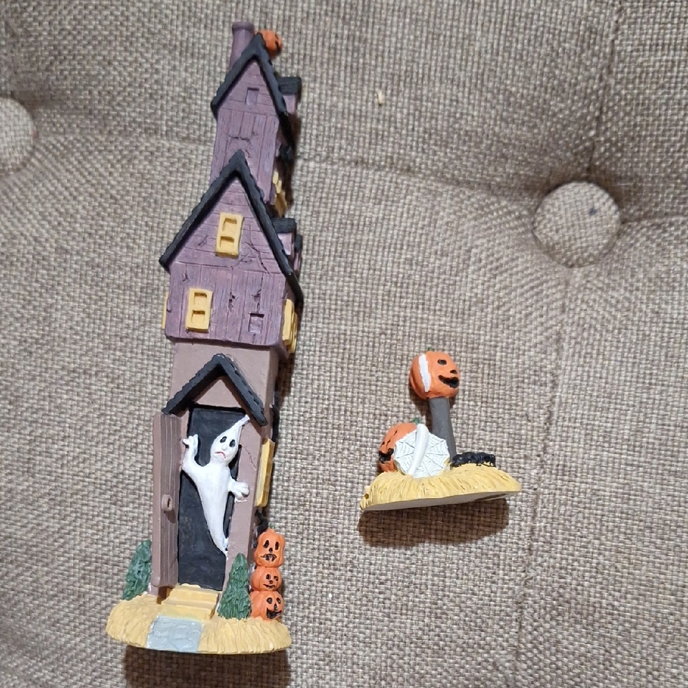 Avon Vintage Halloween Haunted House and Pumpkin Figurines - Purple and Orange
